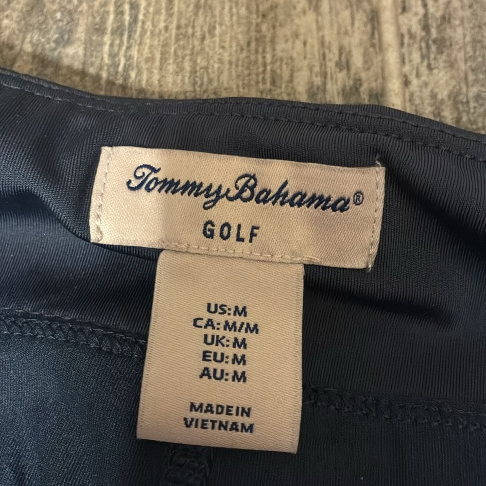 Tommy Bahama golf skort. EUC - Picture 3 of 7
